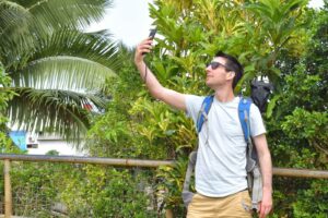 Phone-signal-holding-phone-Mandatory-credit-to-TongaPocketGuide.com-Feature