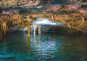 cenotes-in-Dos-Ojos